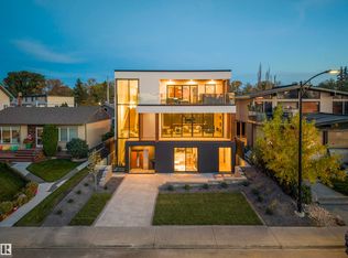 8915 Strathearn Dr NW, Edmonton, AB T6C 4C8