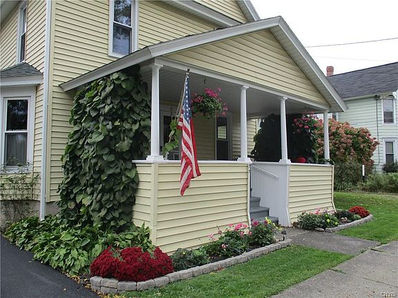3rd image of 77 Hamlin St