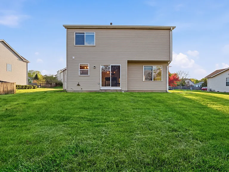 950 Donnelly Pl — Photo 42