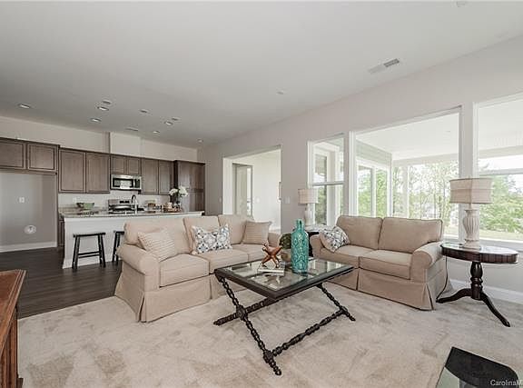 4th image of 7216 Hanging Rock Ct