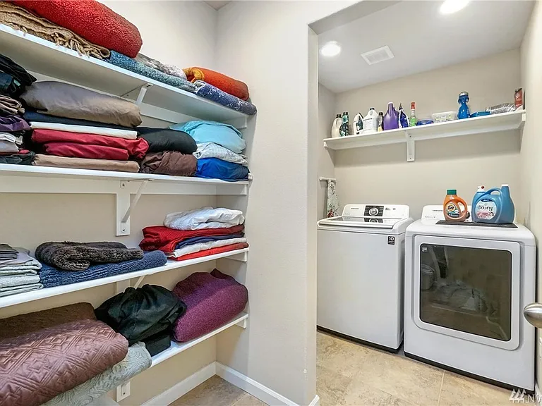 8935 Corona St NE — Photo 13