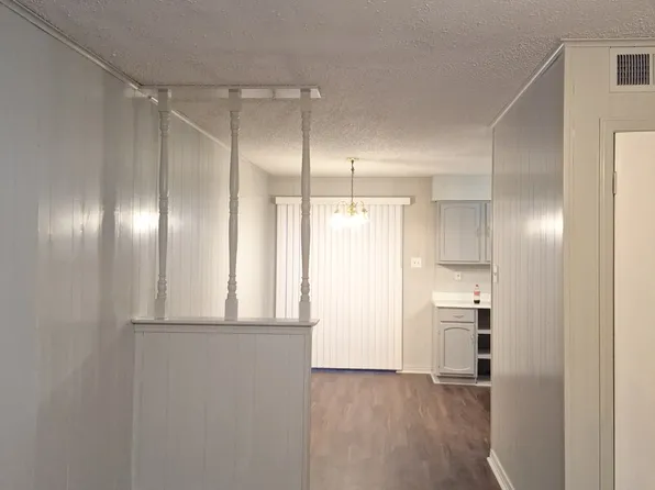 1013 Tallow Tree Ln APT 13, Harvey, LA 70058