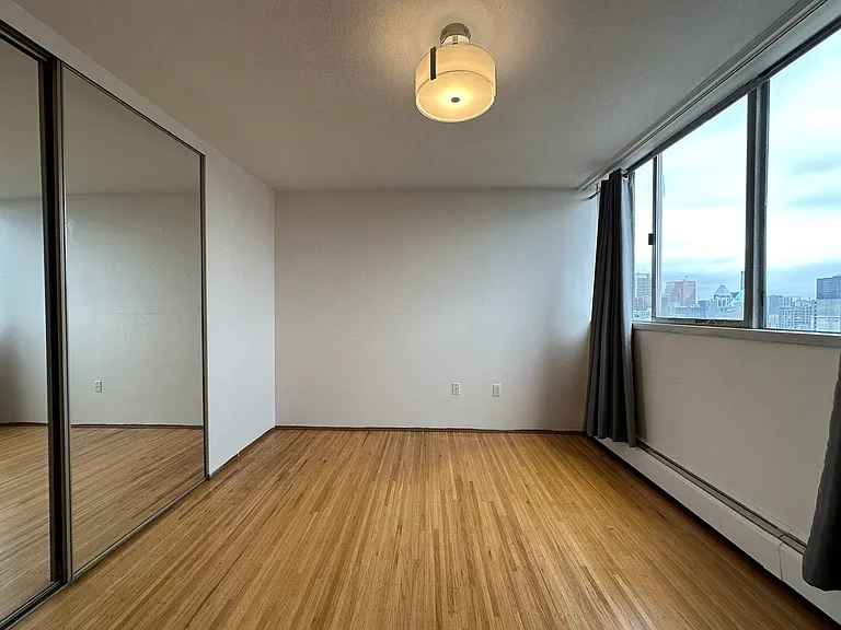 1100 Jervis St — Photo 23