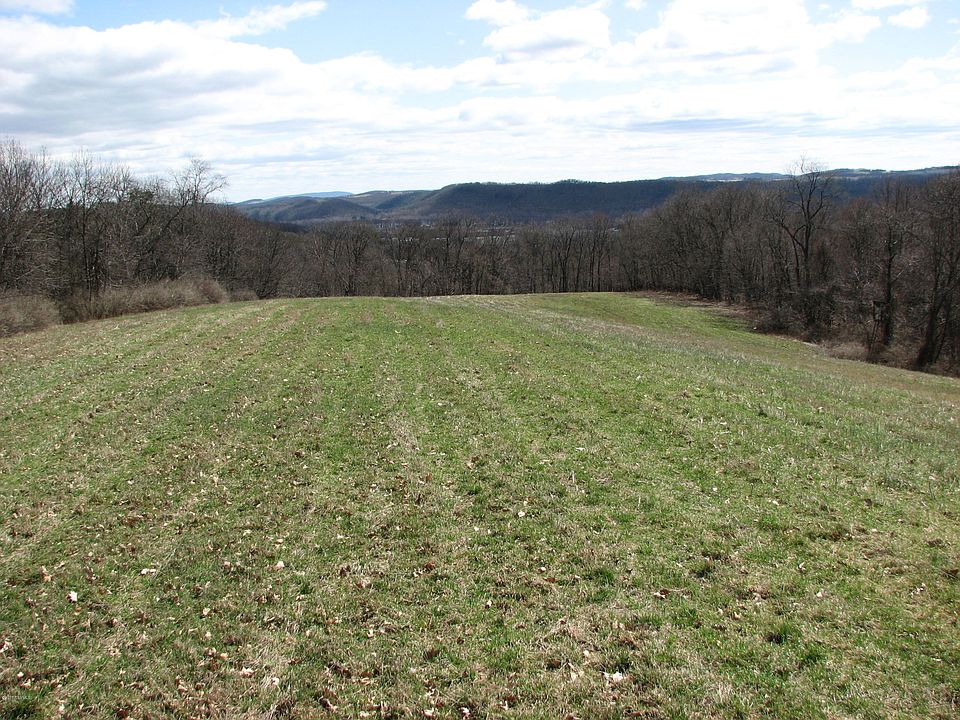 1st image of Kauffman Ln