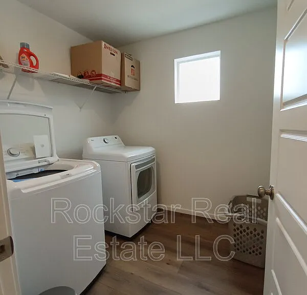 109 W Goldenrod Ave — Photo 16