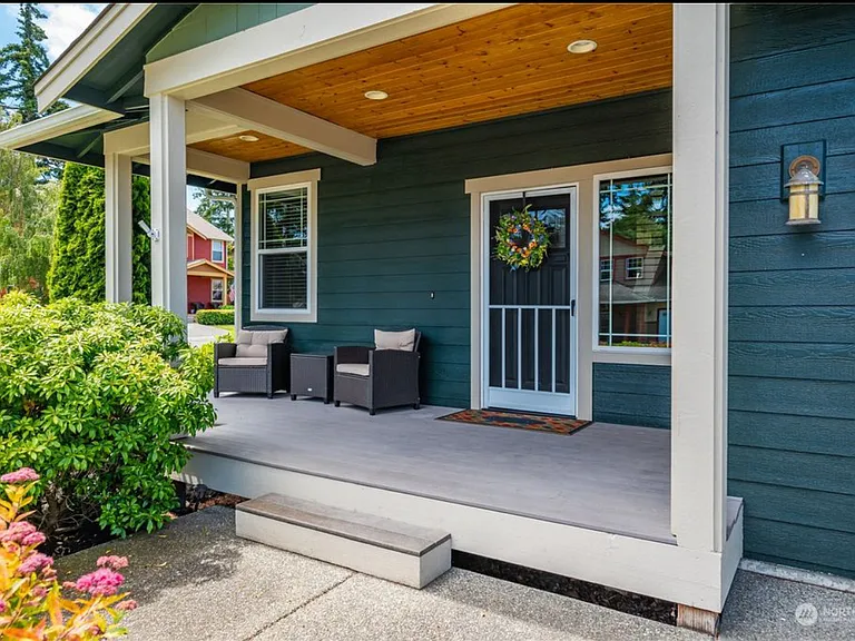 2886 SW Berwick Dr — Photo 2