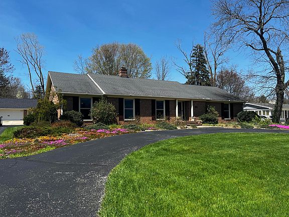 4th image of 2220 Steamburg Rd