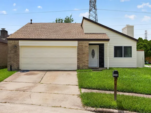 12046 N Fairhollow Ln, Houston, TX 77043