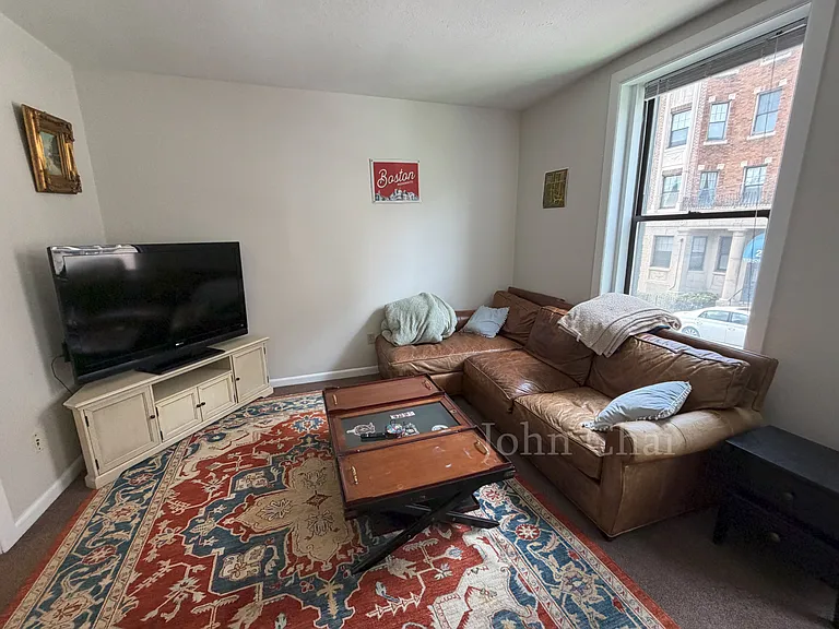 3 Sutherland Rd #4 — Photo 28