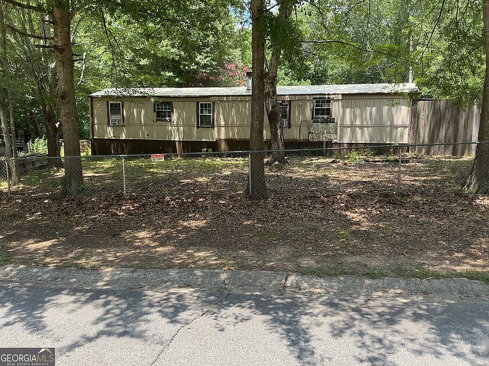 1st image of 131 Laurel Trce