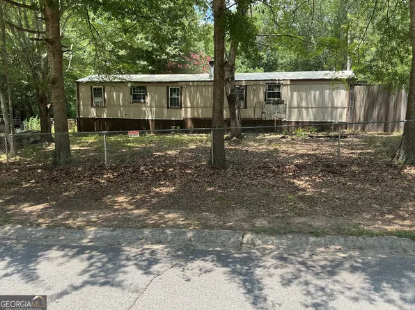 131 Laurel Trce, Carrollton, GA 30116