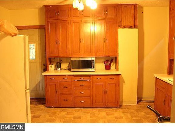 4th image of 661 Magnolia Ave E