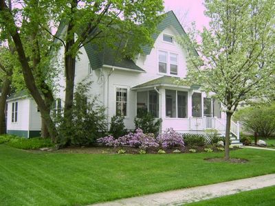 133 W Lincoln Ave, Libertyville, IL, 60048