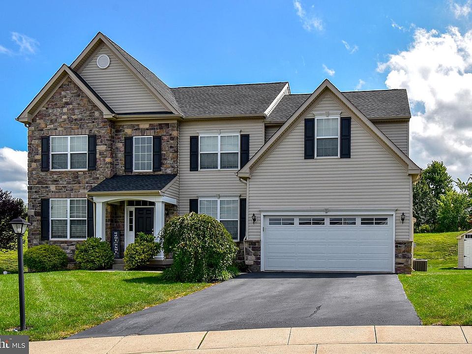 1st image of 607 Madison Ct