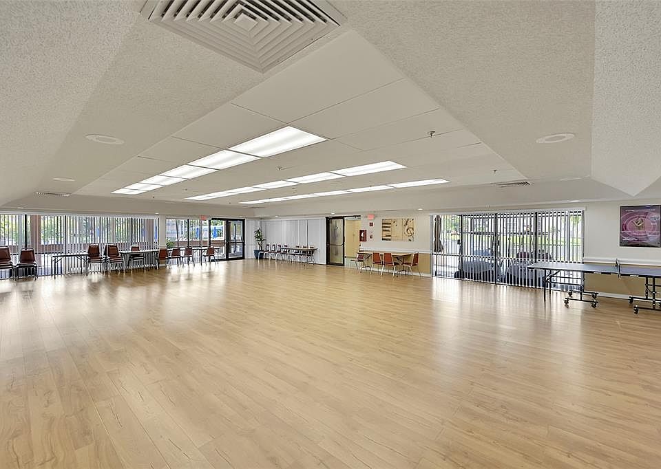 1st image of 2521 NW 104th Avenue #104