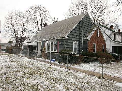 1st image of 11 Parsons Dr