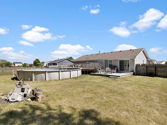 3rd image of 181 Prairie Moon Dr