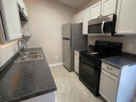 4th image of 822 Calypso Way