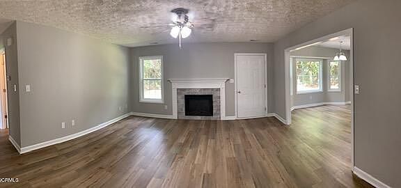 3rd image of 514 Cougar Pl
