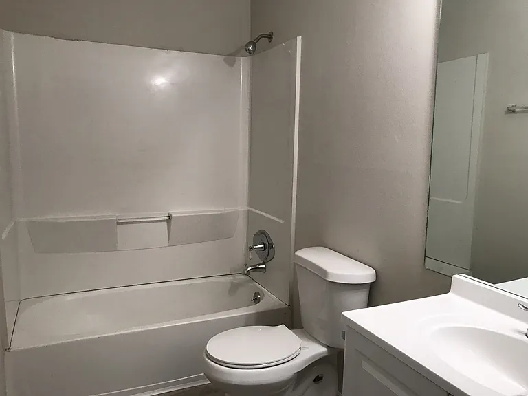 152 Forest Pl — Photo 9