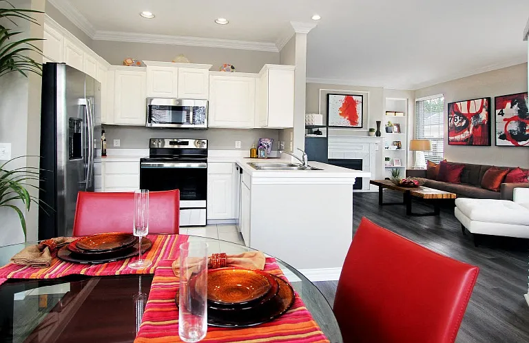 Rockledge Oaks Apartments — Photo 3