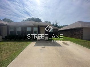 7 Bella Dr, Nash, TX 75569