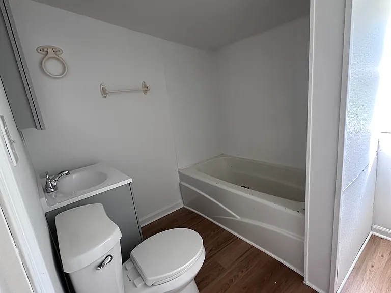 1806 Fall Hill Ave #1 — Photo 6