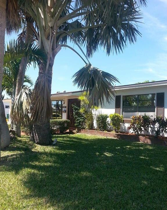 1st image of 469 Penguin Dr