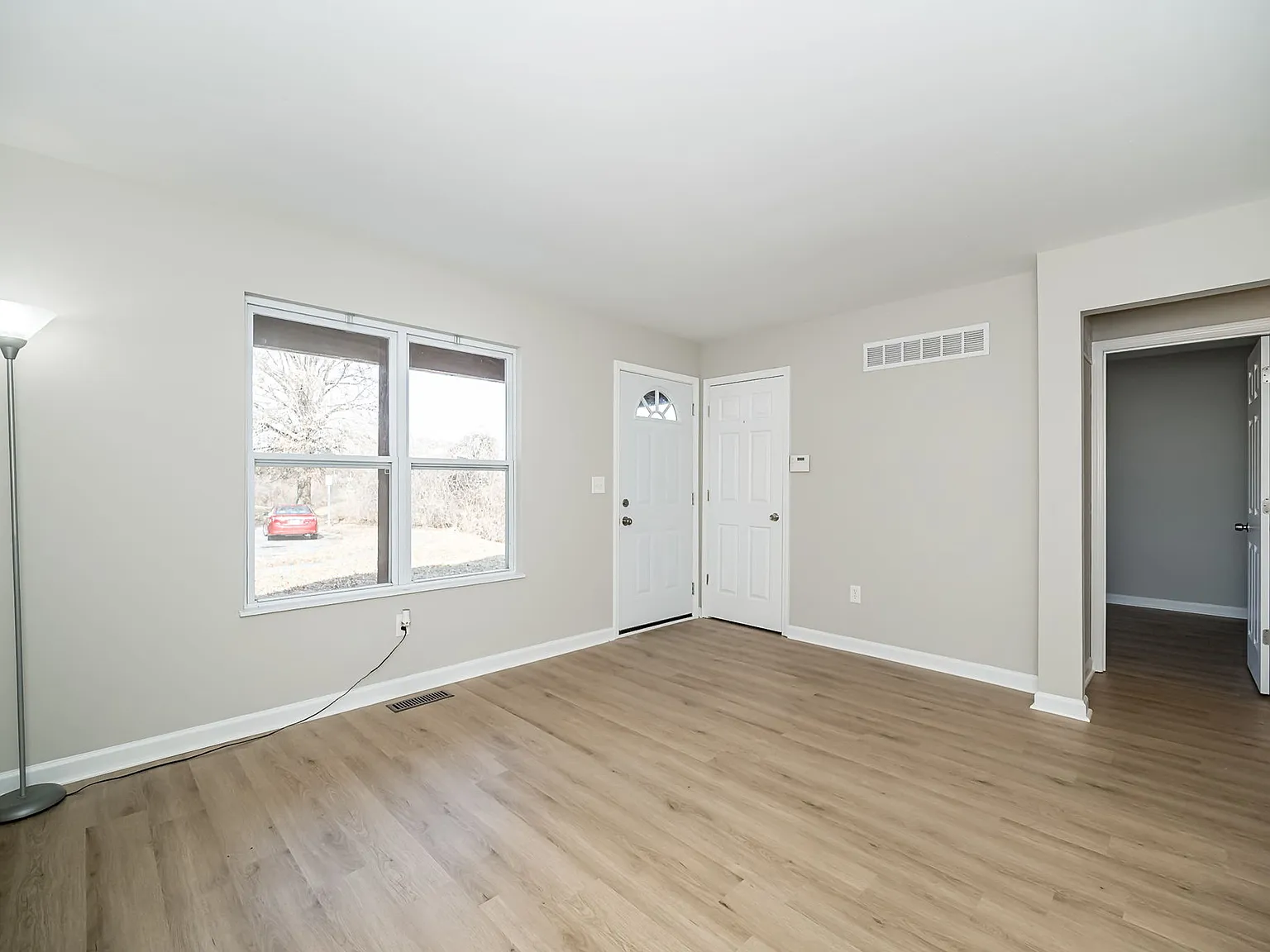 4 bed, 1172 sqft, $1,995 — Photo 4