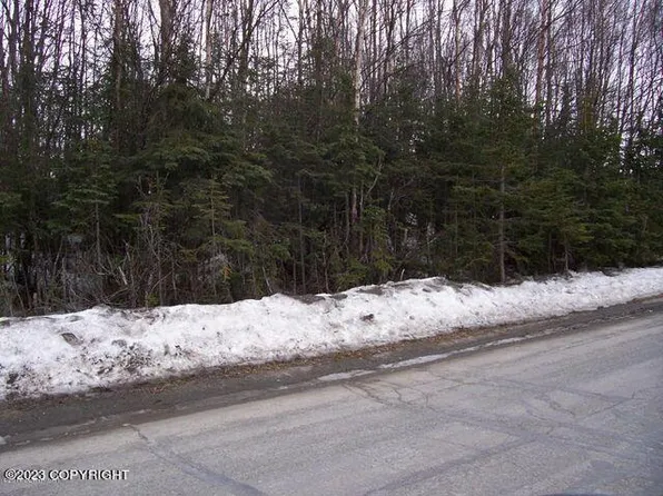 1114 2nd St, Kenai, AK 99611