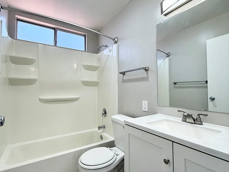 4512 Altadena Ave #6 — Photo 10