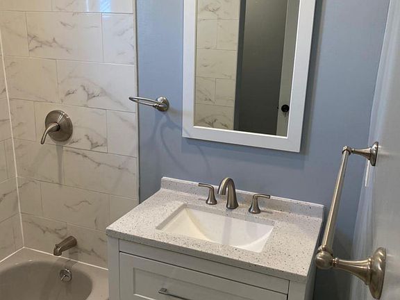 2nd image of 214 Bessemer Ave APT 2