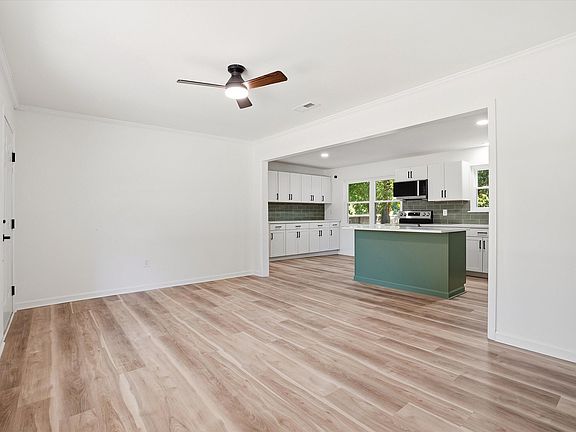 2nd image of 8836 Bucknell Dr
