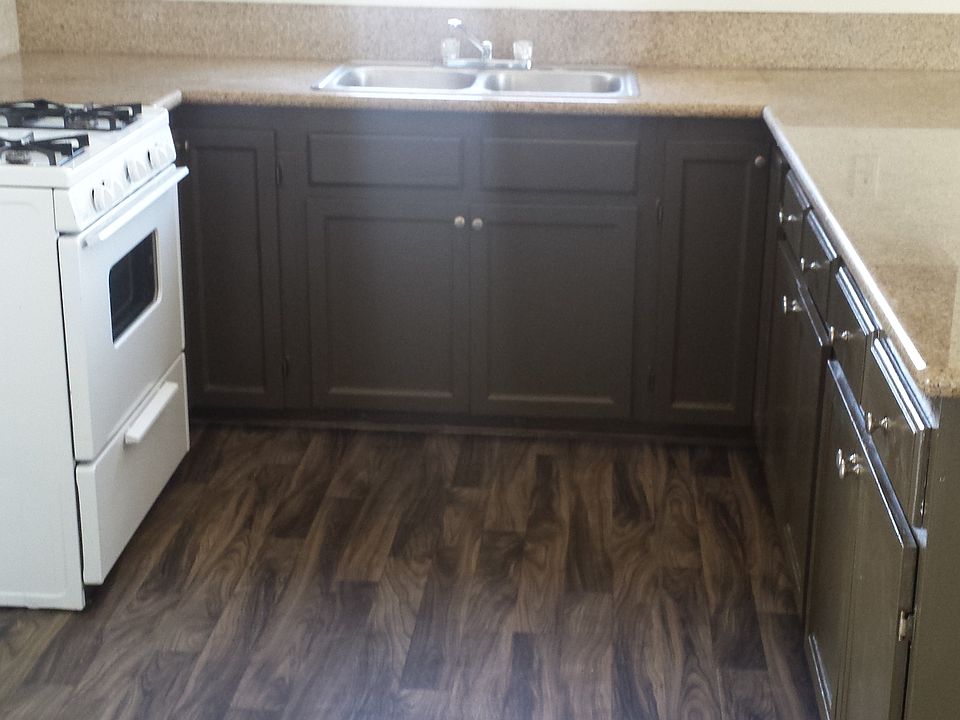 1st image of 333 E Anaheim St APT 8
