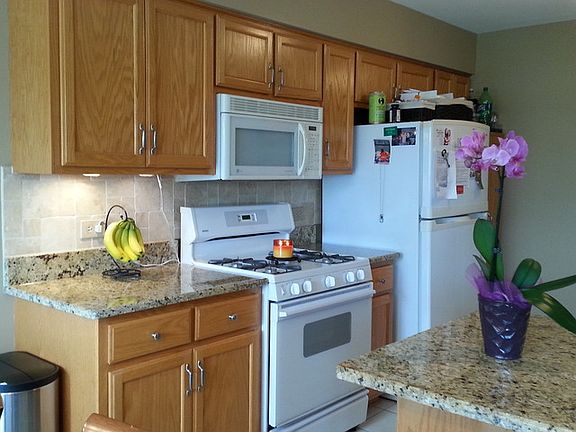 3rd image of 8835 Bluebird Dr