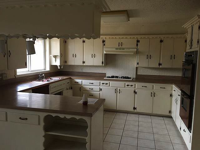 2nd image of 3420 NW 53rd St