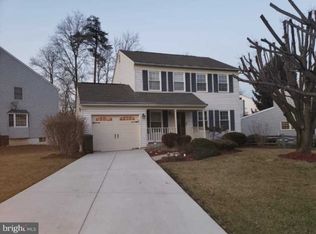 23 Jeremy Ct, Sterling, VA 20165