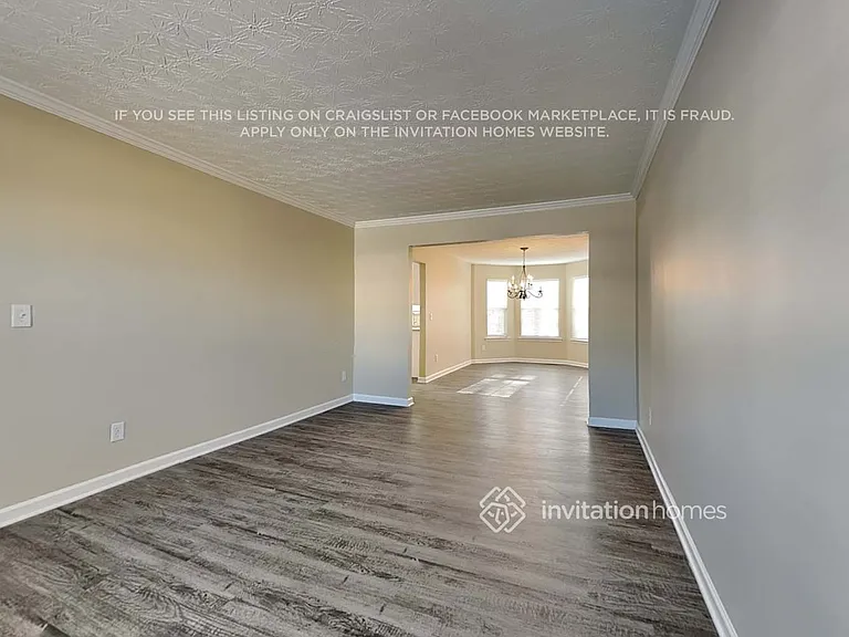 835 Roxfield Ct — Photo 6
