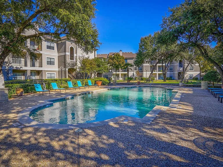 Saxony at Chase Oaks Apartments — Photo 20