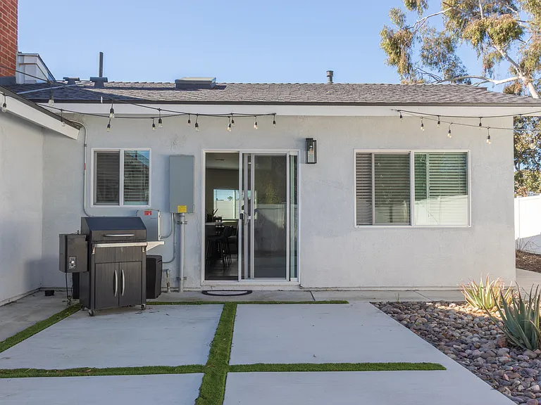 9338 Twin Mountain Cir — Photo 10