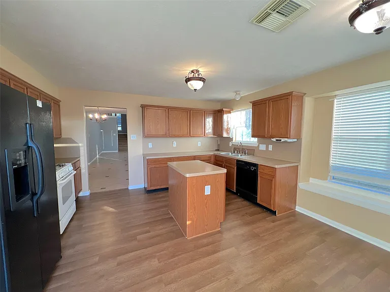 5535 Bear Paw Cir — Photo 3