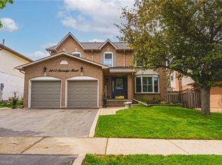 3217 Sovereign Rd, Burlington, ON L7M 2V7