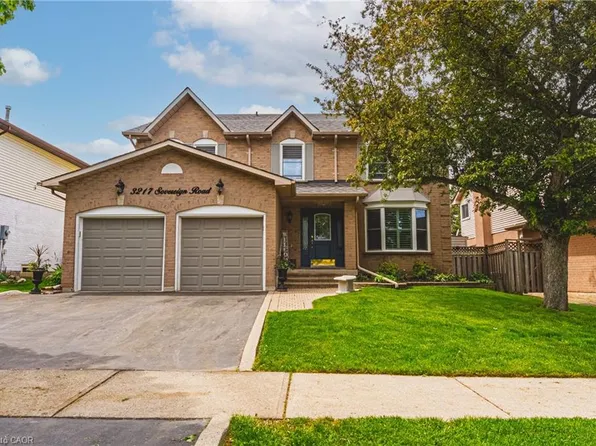 3217 Sovereign Rd, Burlington, ON L7M 2V7