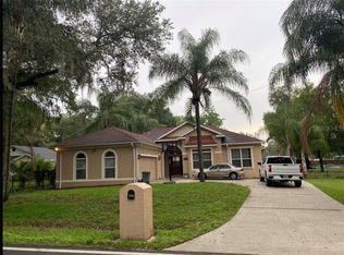 1901 N Shannon Ave, Plant City, FL 33563