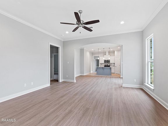2nd image of 100 Kidd Ln