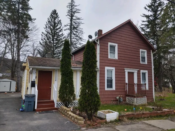 8 Division St, Deposit, NY 13754
