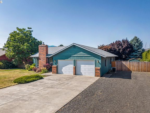 2nd image of 3088 Eliot Dr