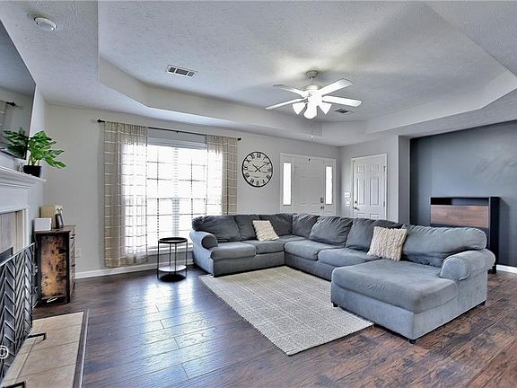 3rd image of 5 Devonshire Dr