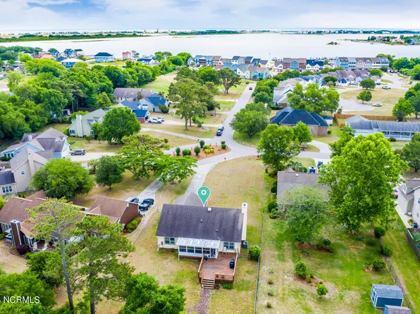 6 Bay Drive, Sneads Ferry, NC 28460