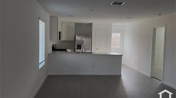3 bed, 1461 sqft, $2,500 — Photo 4